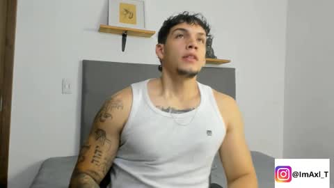 INDEPENDENT MODEL  online show from January 7, 3:33 am