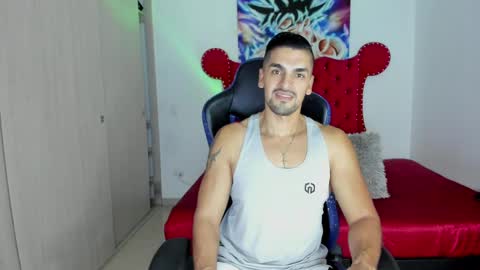 Axel online show from April 14, 9:58 pm