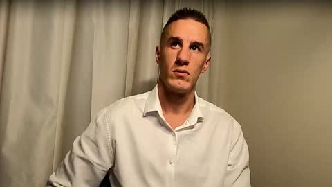 Axl online show from September 12, 6:41 pm