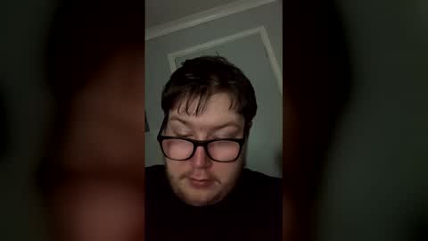 aydluke32 online show from April 2, 2:53 am