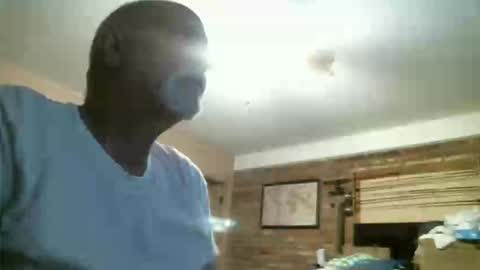 azjohnny online show from March 20, 3:43 am