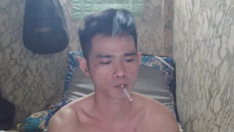 Snapshot of azn_philip chatting on December 30, 8:43 am Philip online show from December 30, 8:43 am