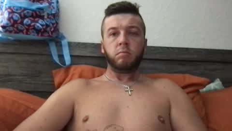 b44212157 online show from September 21, 1:22 pm