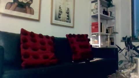 Mexican livin Off the Wall online show from November 25, 12:12 am