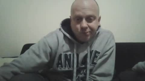 Snapshot of ballzrockwell chatting on December 22, 8:14 pm ballzrockwell online show from December 22, 8:14 pm