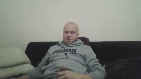 Snapshot of ballzrockwell chatting on December 19, 4:13 pm ballzrockwell online show from December 19, 4:13 pm