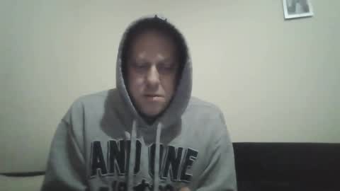 Snapshot of ballzrockwell chatting on December 22, 10:06 am ballzrockwell online show from December 22, 10:06 am