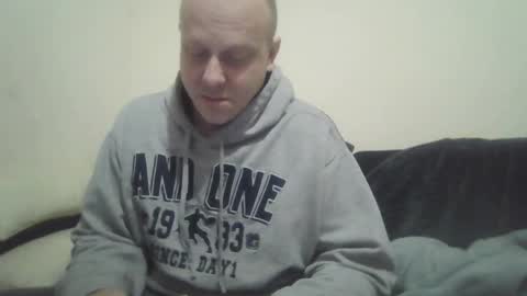 Snapshot of ballzrockwell chatting on December 25, 2:13 pm ballzrockwell online show from December 25, 2:13 pm