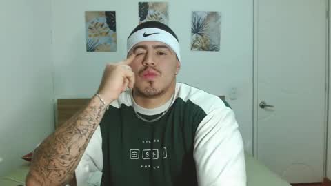 Andres -  online show from December 5, 2:42 am