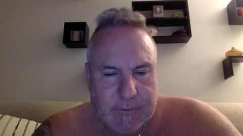 banana5289 online show from May 26, 11:01 pm