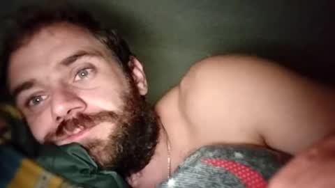 Snapshot of bananek98 chatting on September 11, 9:47 pm bananek online show from September 11, 9:47 pm