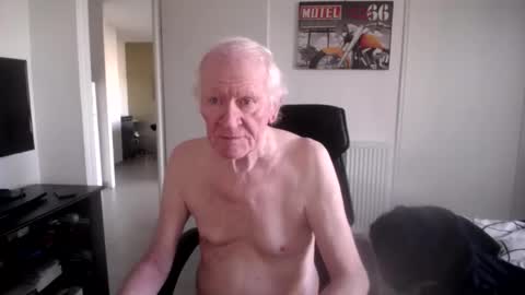 barbapapa73508870 online show from February 28, 7:26 am