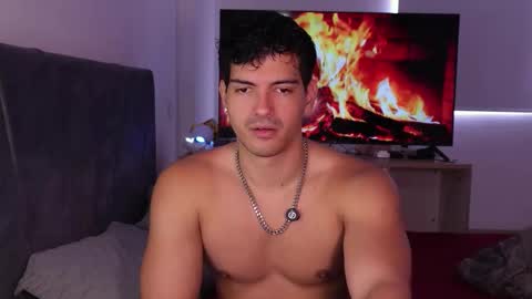 Valentino online show from February 10, 9:19 pm