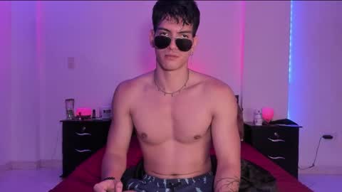 Valentino online show from February 13, 10:22 pm