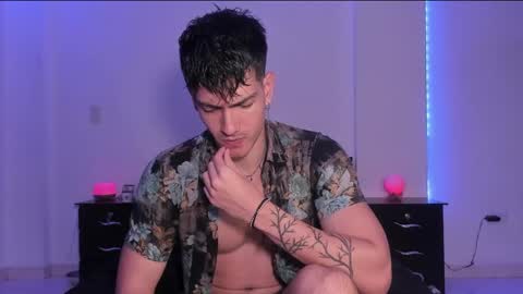 Valentino online show from February 1, 11:37 pm