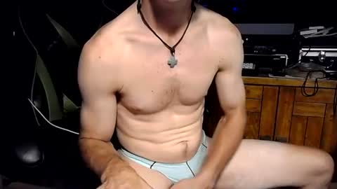 bchillin28 online show from July 29, 3:49 am