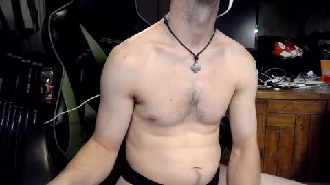 bchillin28 online show from February 23, 12:12 am