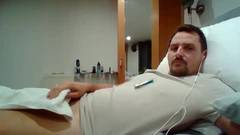 bearboudior online show from November 18, 4:44 pm