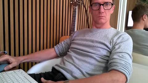 SexFriendFrance online show from November 7, 9:45 am