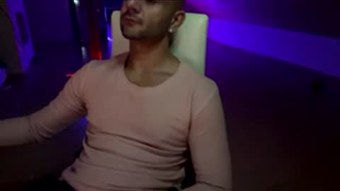 bello477192 online show from February 15, 11:40 am