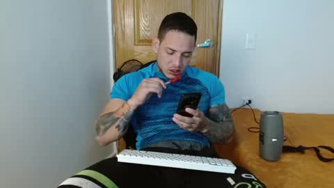 benjamin_isaac online show from March 8, 9:40 pm