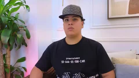 bennett_alejoo online show from March 20, 7:07 pm