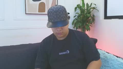 bennett_alejoo online show from November 29, 7:27 pm