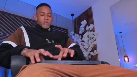 bento_fox online show from February 3, 3:59 am