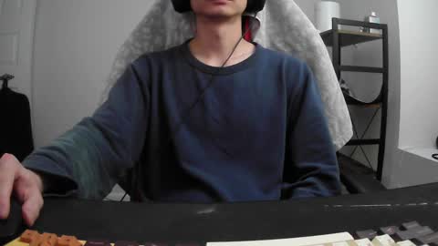 benx12123 online show from November 15, 12:45 am