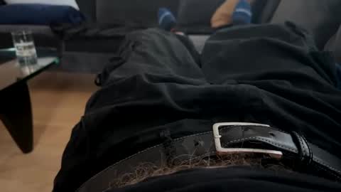 benz10001 online show from October 5, 9:30 pm