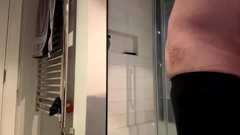 benz10001 online show from January 11, 12:40 pm