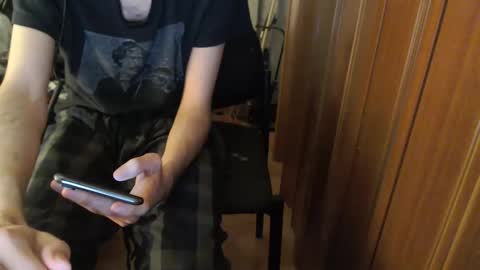 berceuse111 online show from February 16, 10:46 am