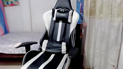 Bergon77 online show from February 14, 7:12 pm