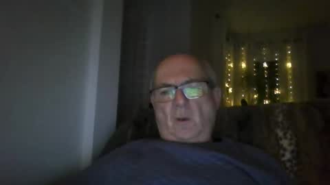 bernard1102 online show from January 8, 2:06 am