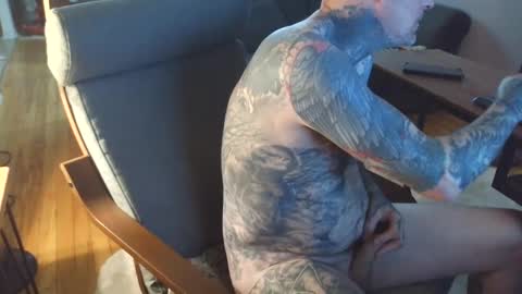 Snapshot of bernhard666 chatting on September 14, 12:40 pm bernhard666 online show from September 14, 12:40 pm