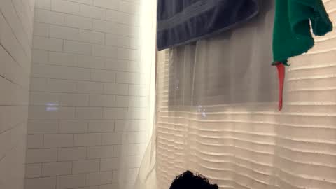 berriess_ online show from April 10, 11:39 am