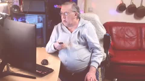 jean online show from March 4, 9:00 pm