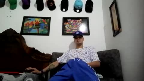 Andres online show from February 14, 11:21 pm