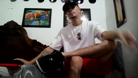 Andres online show from February 17, 10:47 pm