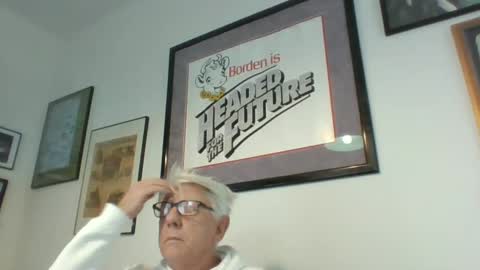 bestshot1951 online show from December 16, 2:05 pm