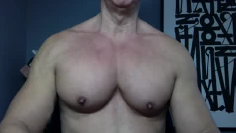 BGDKMUSCLEGUY - SELECTED BY CHATURBATE AS A TOP BROADCASTER FOR 2023 online show from April 4, 5:54 pm