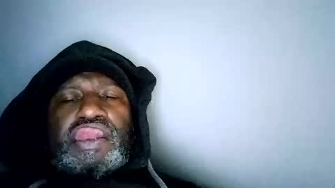 bi582945 online show from November 30, 5:15 pm