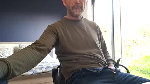 My name is David and if you like public exhibitions you wont be disappointed with me LoL - My favorite vibes is 44  online show from March 9, 8:52 am