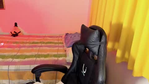 Logan Sprouse online show from April 11, 1:46 am