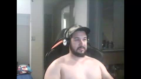 latinBoyHuge online show from April 6, 6:31 pm