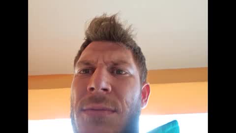 Snapshot of bigcaramel18 chatting on October 5, 1:48 pm bigcaramel18 online show from October 5, 1:48 pm