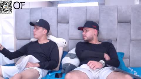 DAVID and JUAN online show from October 28, 2:14 am