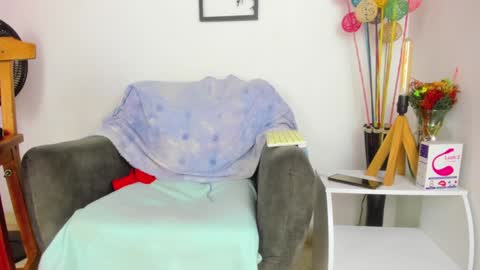 sexy muscle online show from December 14, 2:23 am