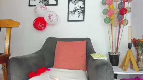 sexy muscle online show from February 16, 3:37 am