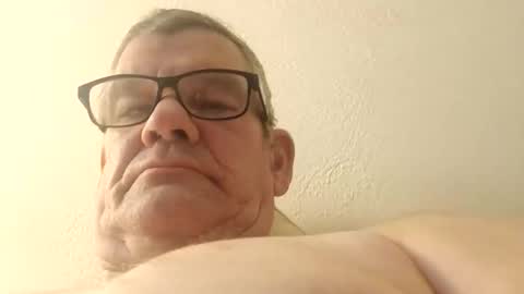 bigdaddydongarlets391292 online show from January 10, 7:28 pm